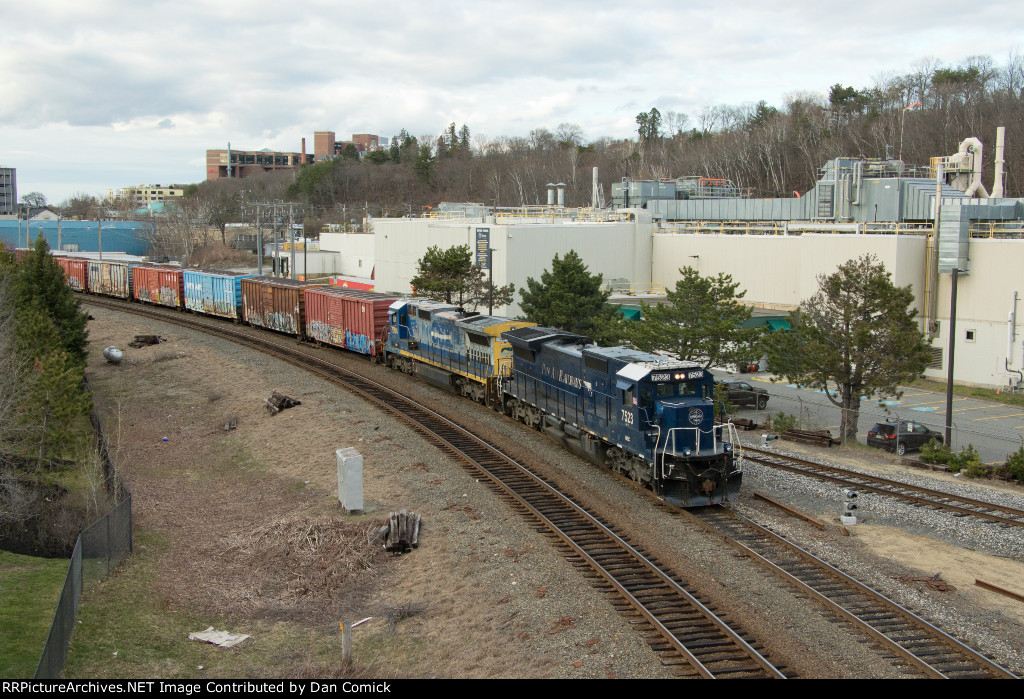 MEC 7523 Leads L053 into Portland